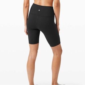 Lululemon Wunder Train High Rise Short 8"